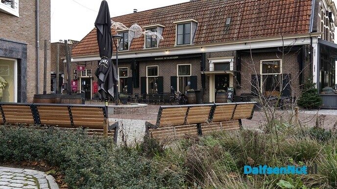 Bankje(s) bij Vechtbrug - Foto: Paul Scholten