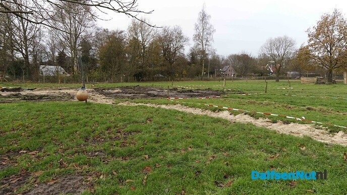 Oude stallen Lindehoeve afgebroken - Foto: Paul Scholten