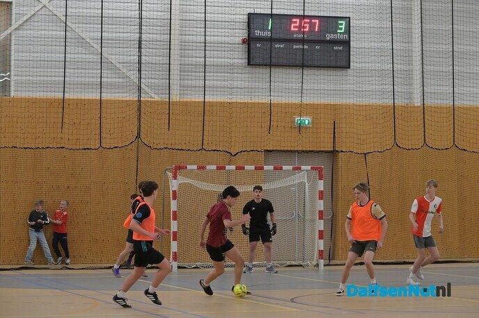 Kerstzaalvoetbaltoernooi 2025 - Foto: Johan Bokma