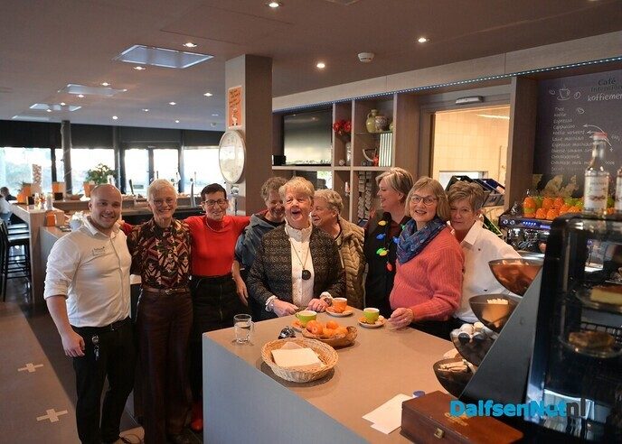 Vrijwilligers en sponsoren maken kerstbrunch Eetcafé mogelijk - Foto: Johan Bokma
