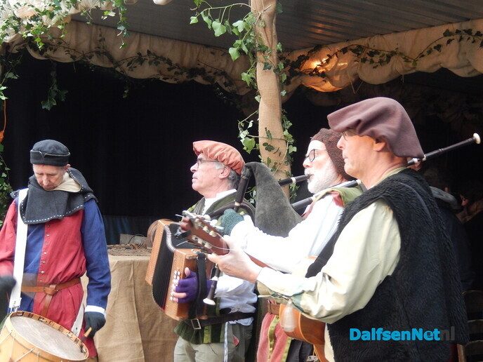 Gigantisch wat een feest bij Historisch schouwspel Den Ham (Veel foto’s) - Foto: Willy