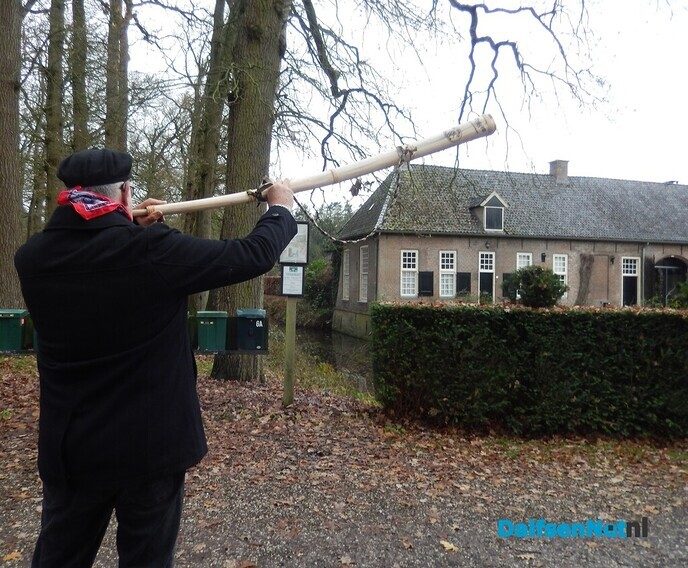 De Dalfser midwinterhoornblazers waren weer actief - Foto: Willy