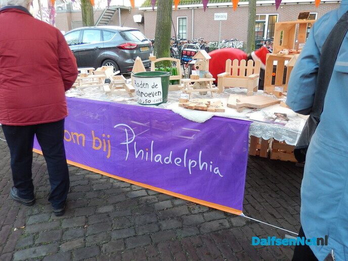 Zeer sfeervolle kerstmarkt in Nieuwleusen (serie foto’s) - Foto: Willy
