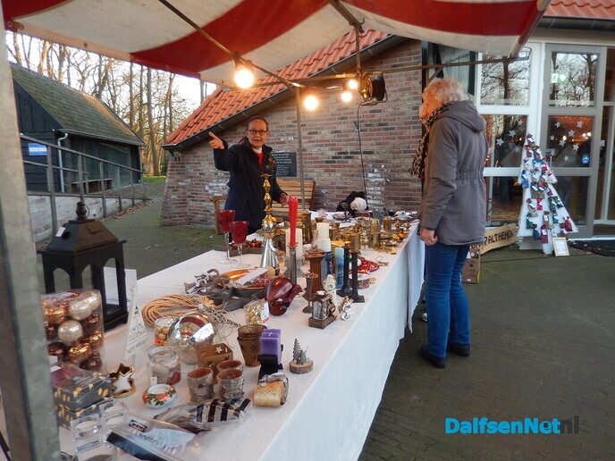 Zeer sfeervolle kerstmarkt in Nieuwleusen (serie foto’s) - Foto: Willy