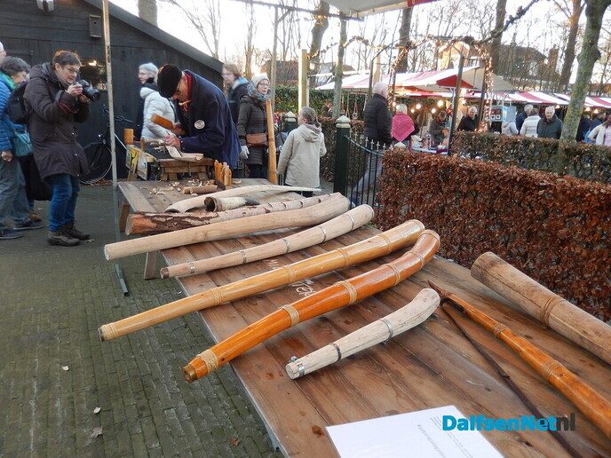 Zeer sfeervolle kerstmarkt in Nieuwleusen (serie foto’s) - Foto: Willy