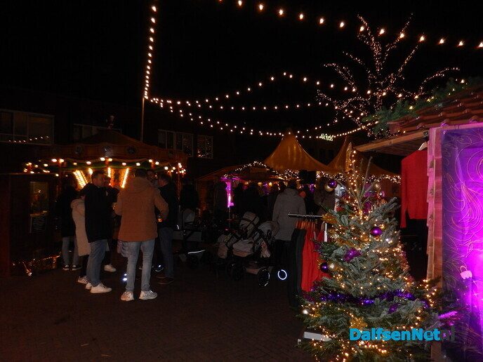 In Heino heet het Weinachtsmarkt - Foto: Willy