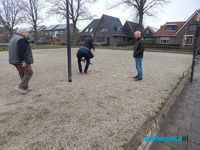 Ballen gooien, ze genieten er wel van, maar hoe lang daar nog - Foto: Willy