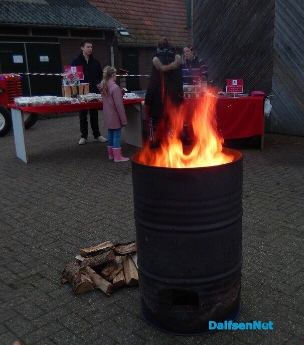Boeren kerstmarkt bij landjuweel De Hoeven - Foto: Willy