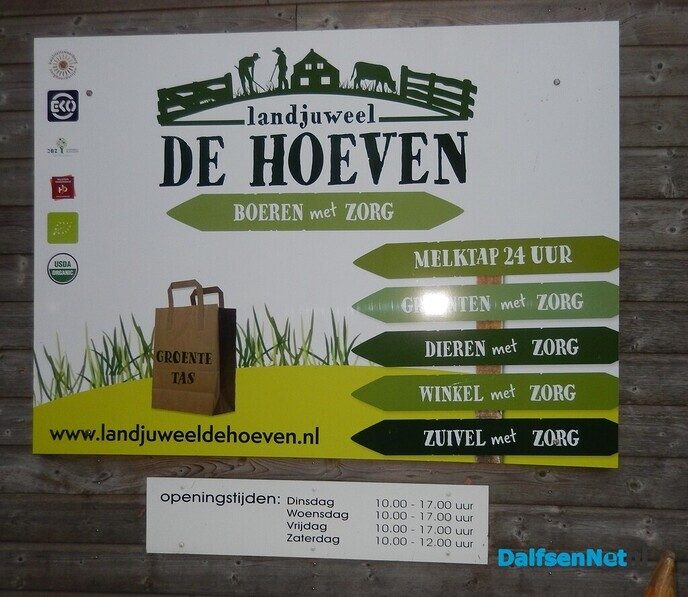 Boeren kerstmarkt bij landjuweel De Hoeven - Foto: Willy