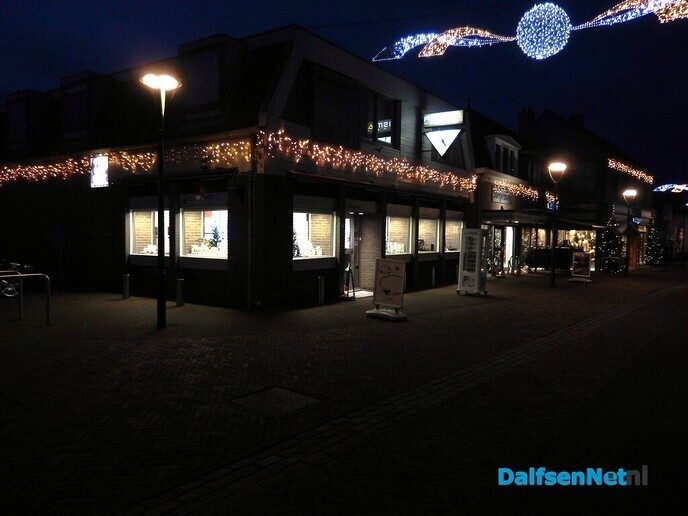 Centrum van Dalfsen helemaal in winterse sfeer - Foto: Willy