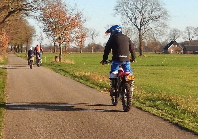 Weer crossen met motoren in natuurgebied (update) - Foto: Ingezonden foto