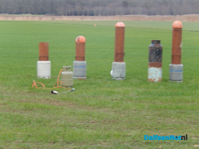 Carbid schieten, het was wel een beetje zoeken - Foto: Willy