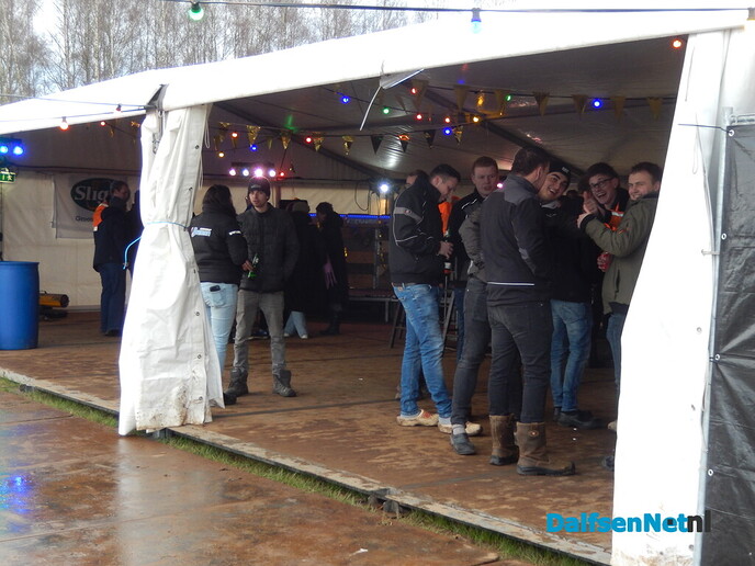 Carbid schieten, het was wel een beetje zoeken - Foto: Willy