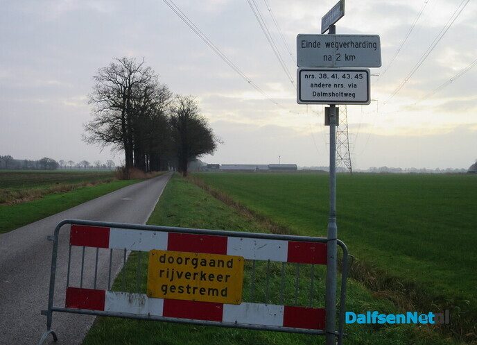 Wandeling langs Knobbenboom en mooiste boom van Salland - Foto: Wim