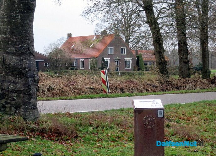 Wandeling langs Knobbenboom en mooiste boom van Salland - Foto: Wim