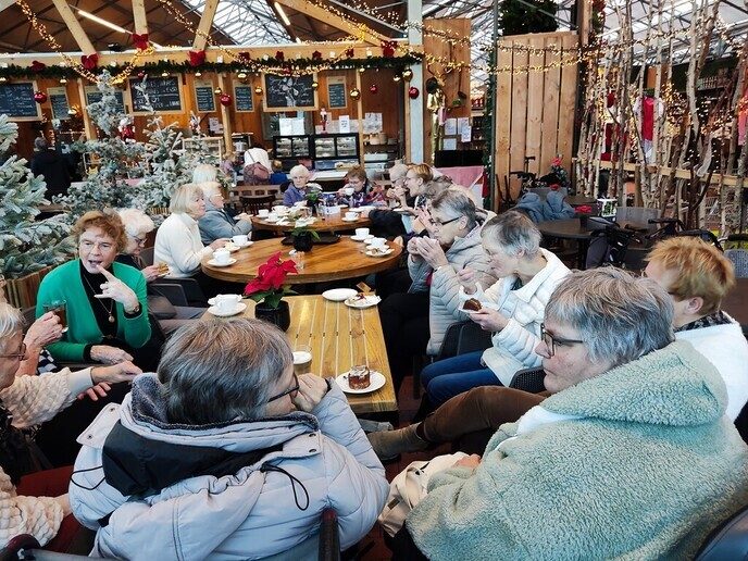 Kerstshoppen met de Zonnebloem naar Intratuin - Foto: Ingezonden foto