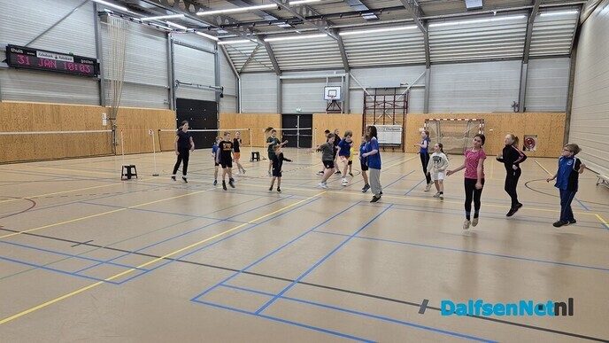 Spannende strijd om badmintontrofee in Dalfsen - Foto: Ingezonden foto