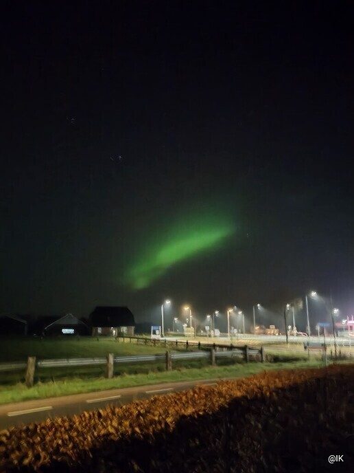 Noorderlicht boven Oudleusen en de Marshoek ( 1 en 2) - Foto: Ingezonden foto