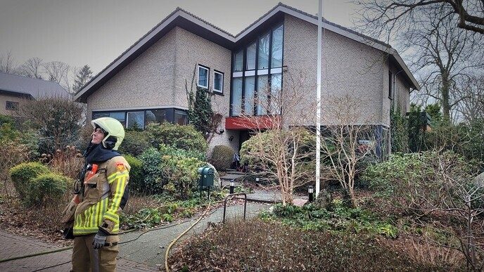 Meer over de melding woningbrand Kastanjelaan - Foto: Niels Jansen