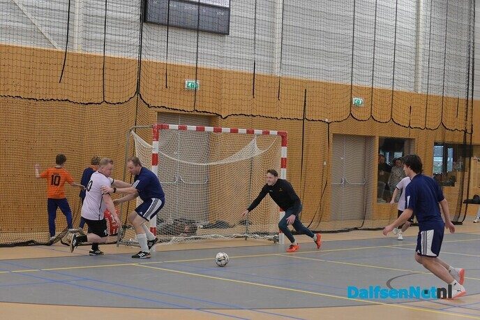 Bukkum viert 50-jarig bestaan met voetbal, bier, podcast en grootse reünie - Foto: Johan Bokma
