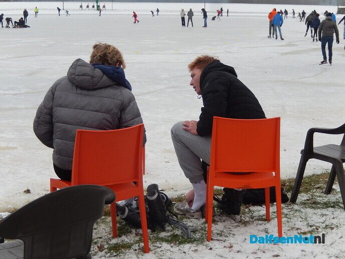 IJsbaan Dalfsen open tot maximaal 17.00 uur - Foto: Willy