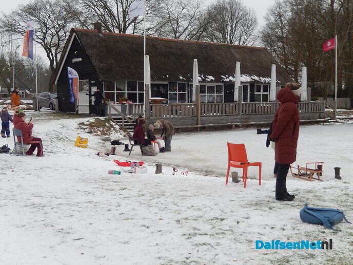 IJsbaan Dalfsen open tot maximaal 17.00 uur - Foto: Willy