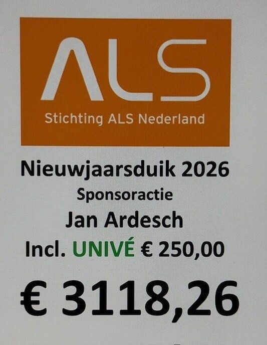 Nieuwjaarsduik Jan Ardesch - Foto: Ingezonden foto