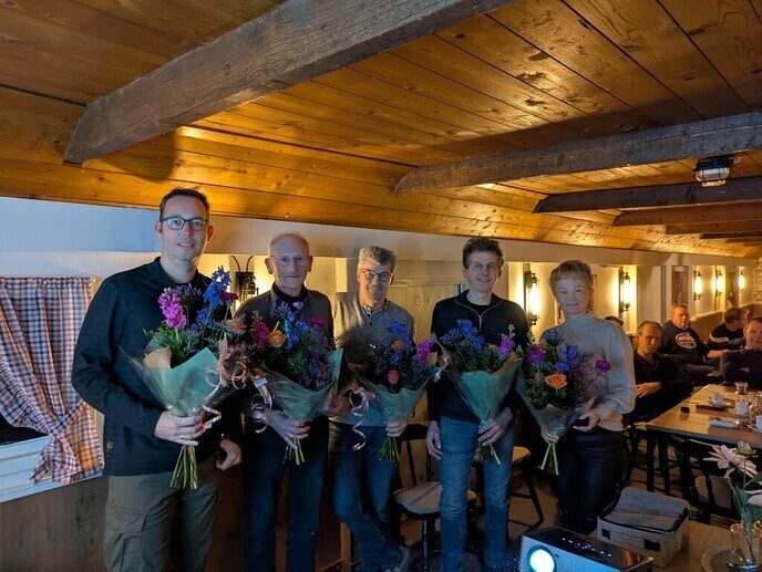 Clubkampioenen en jubilarissen AG ’85 gehuldigd - Foto: Ingezonden foto