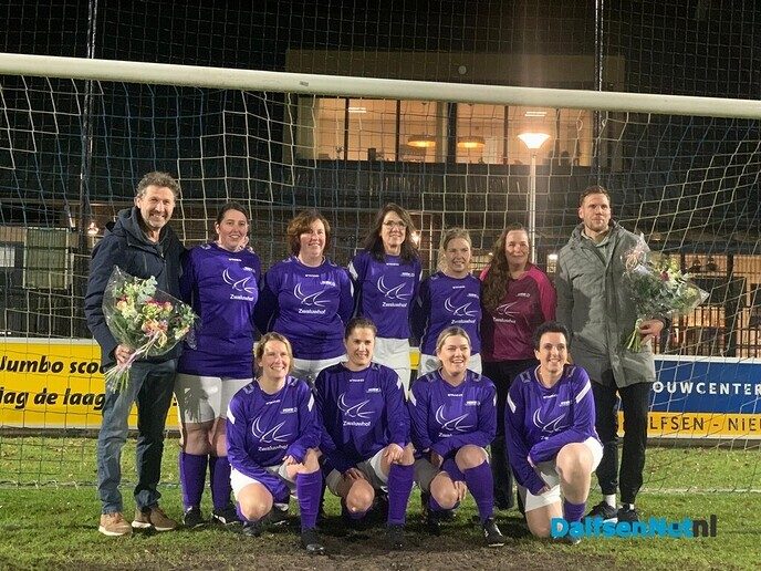 De Zwaluwhof nieuwe tenuesponsor van VCHW damesteams - Foto: Ingezonden foto