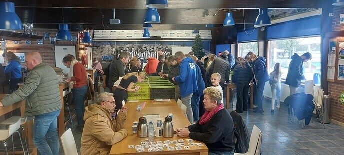 Plaatjes werden geruild bij USV - Foto: Ingezonden foto