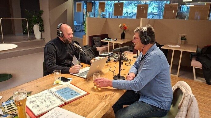 Bukkum viert 50-jarig bestaan met voetbal, bier, podcast en grootse reünie
