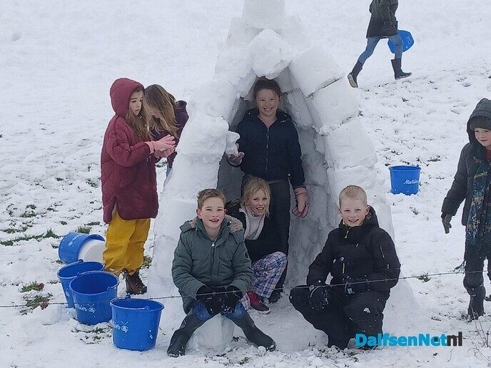 Sneeuwpret op CBS Sjaloom - Foto: Ingezonden foto
