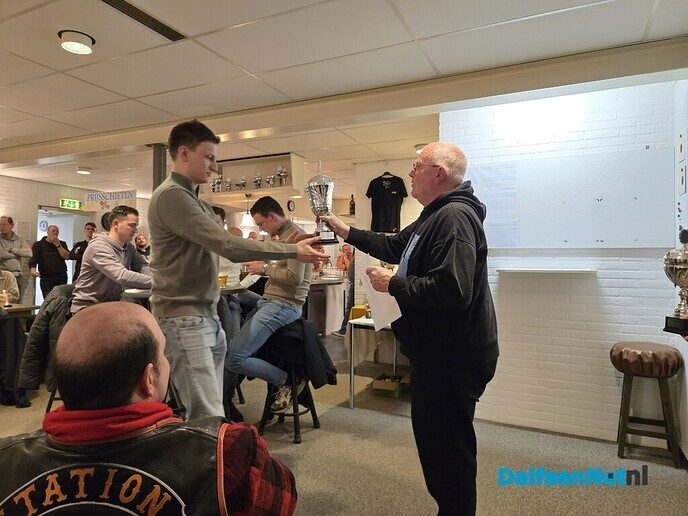 Burgemeester bezoekt finaleavond bedrijfsschieten - Foto: Ingezonden foto