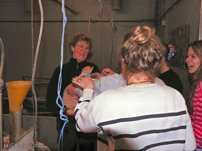 Vier vriendinnen op bezoek aan’t Zandeinde,