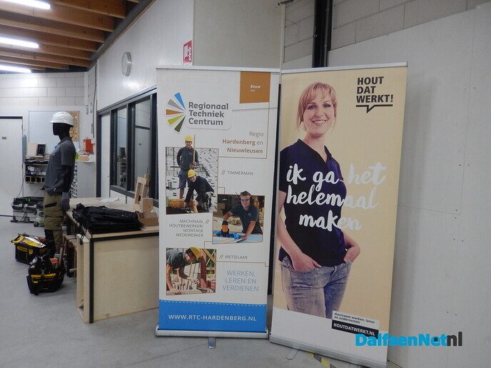 Goede belangstelling open dag bij het RTC in Nieuwleusen - Foto: Willy