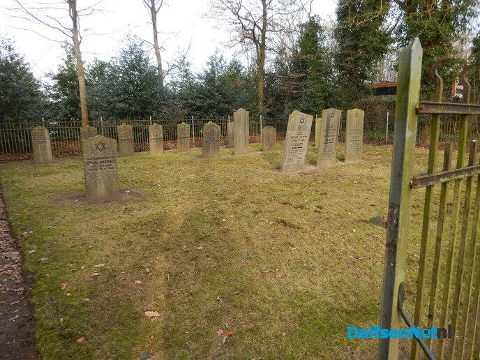 Joods begraafplaats nu weer zichtbaar - Foto: Willy
