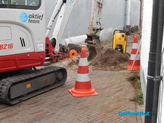 Even kabeltje leggen - Foto: Willy