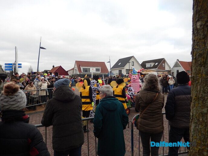 Fantastische carnavalswagens en de sfeer was zeker niet minder - Foto: Willy