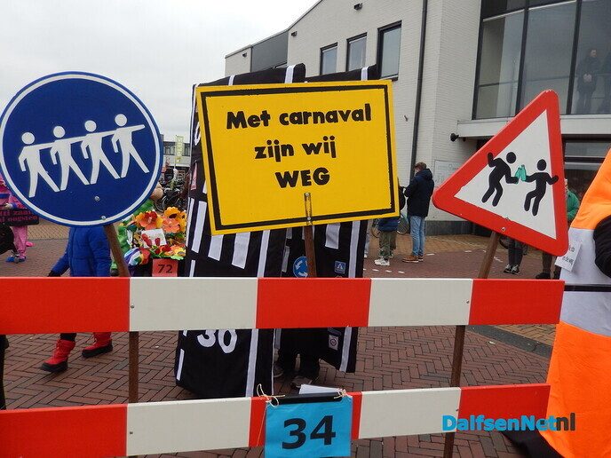Fantastische carnavalswagens en de sfeer was zeker niet minder - Foto: Willy