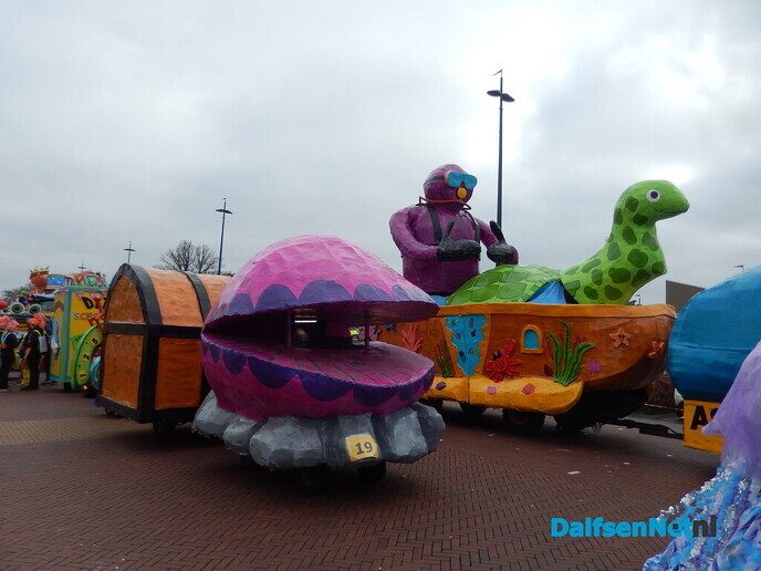 Fantastische carnavalswagens en de sfeer was zeker niet minder - Foto: Willy