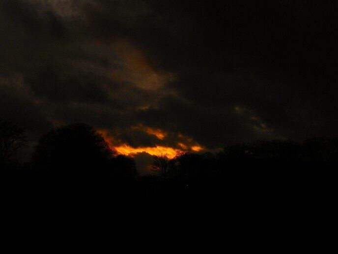 Zo zag de lucht er gisteren uit - Foto: Ingezonden foto