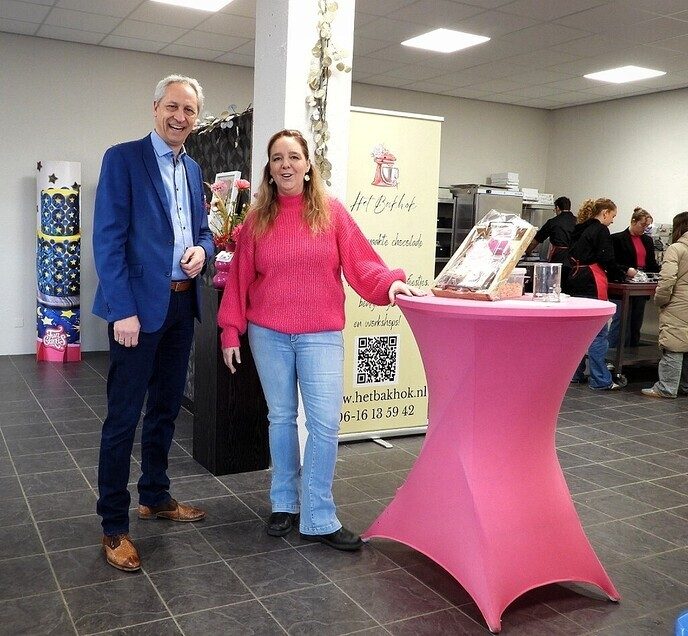 Jan Uitslag opende Het Bakhok - Foto: Femmie Smink