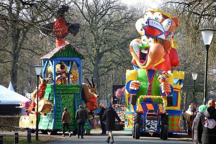 Carnavalsoptocht Vilsteren deel 2 - Foto: Femmie Smink