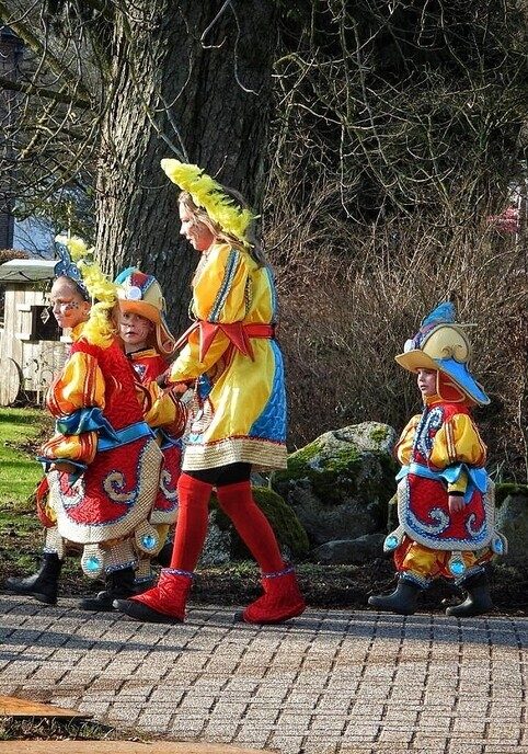 Carnavalsoptocht Vilsteren deel 2 - Foto: Femmie Smink