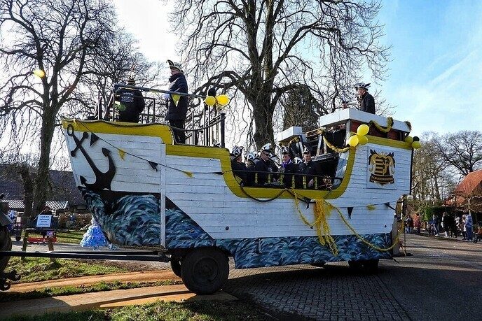Carnavalsoptocht Vilsteren deel 2 - Foto: Femmie Smink