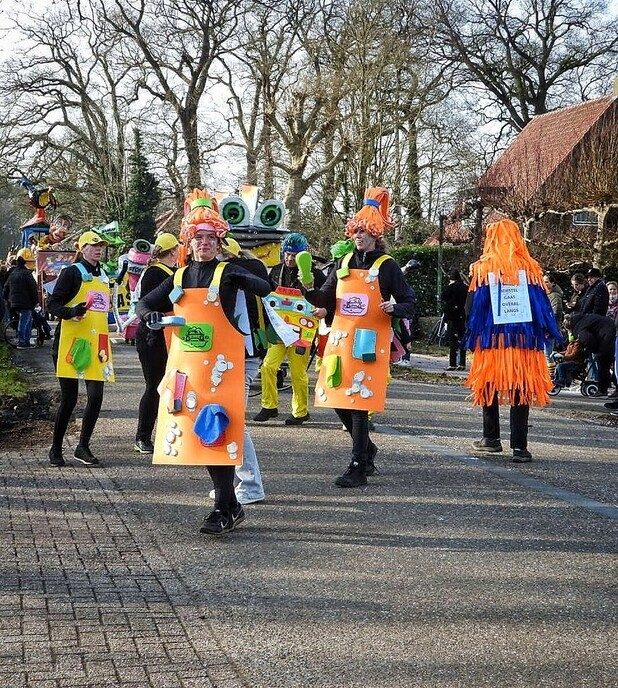Carnavalsoptocht Vilsteren deel 2 - Foto: Femmie Smink