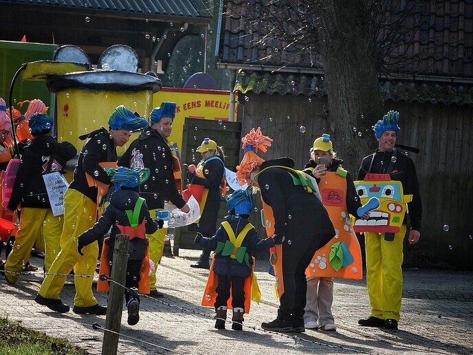 Carnavalsoptocht Vilsteren deel 2 - Foto: Femmie Smink
