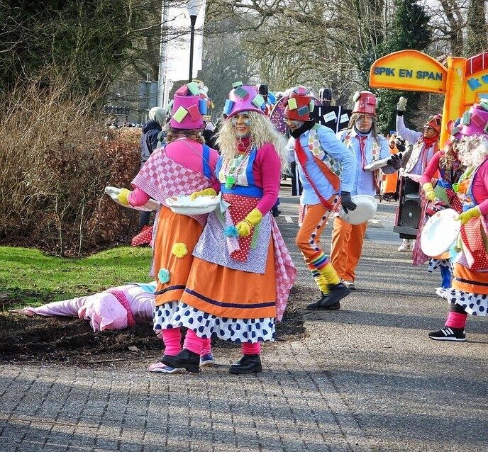 Carnavalsoptocht Vilsteren deel 2 - Foto: Femmie Smink