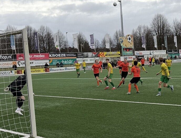 S.V. Nieuwleusen behaalt punt uit geslagen positie - Foto: Ingezonden foto