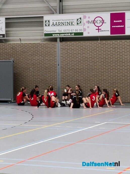 SV Dalfsen handbal B1 wint topper - Foto: Ingezonden foto